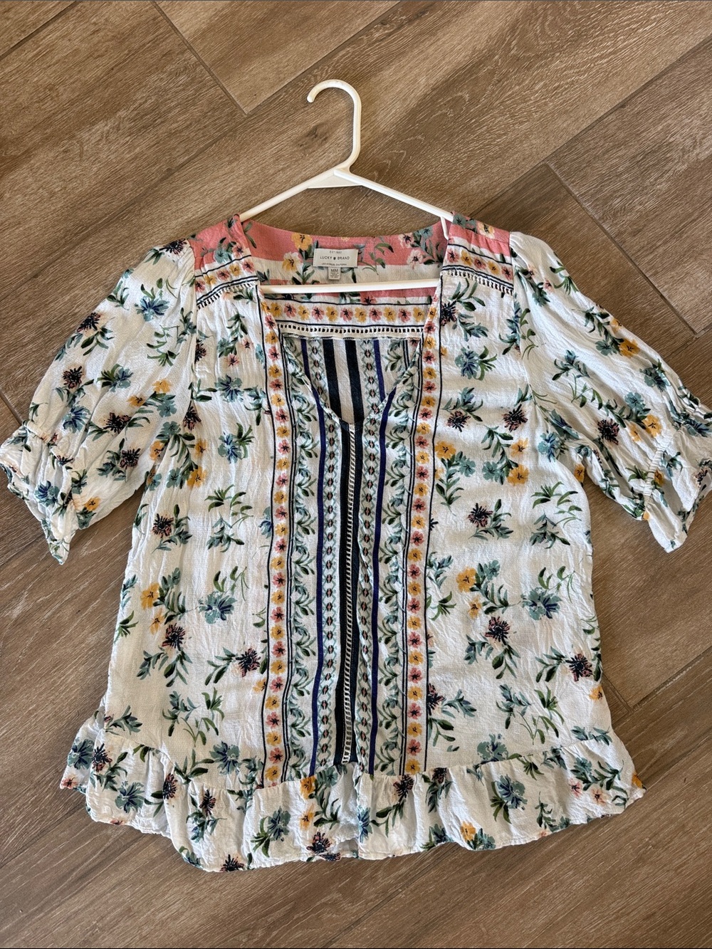 Luck Brand size medium Floral Peasant Top - White with Pink Accents
